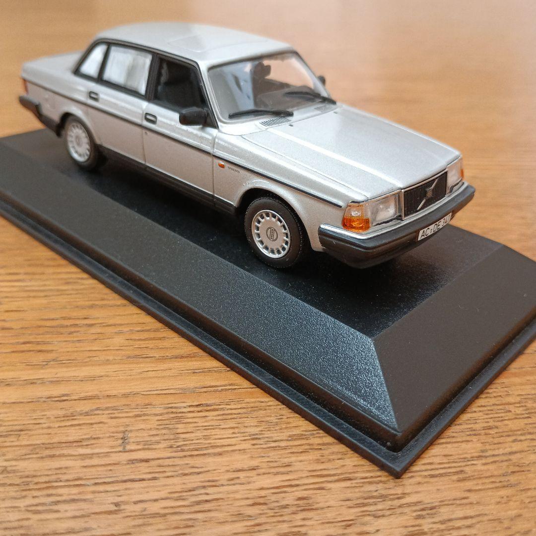 ミニチャンプス製 ボルボ Volvo 240GL 1986 限定