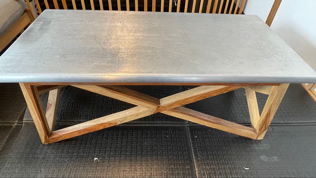 WTW マーベリックス　コーヒーテーブル