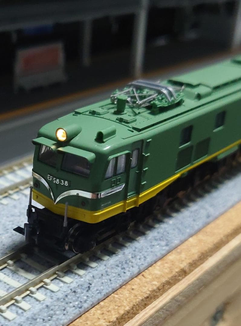 KATO はと青大将 7両+5両+マイ38 2両+EF58