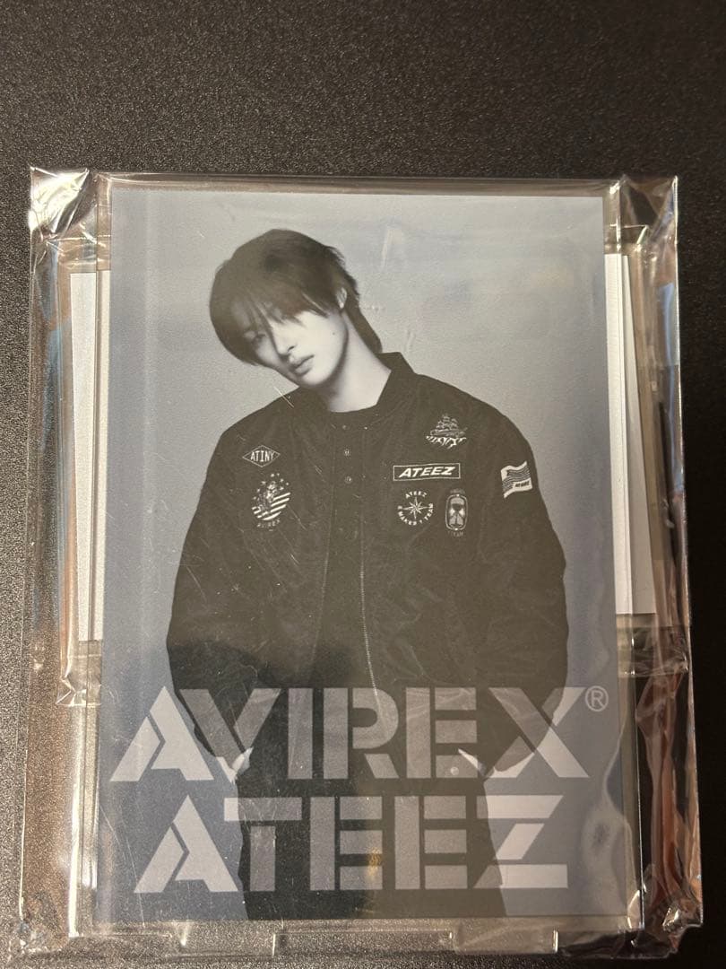 AVIREX ATEEZ アクリルスタンド ミンギ - メルカリ