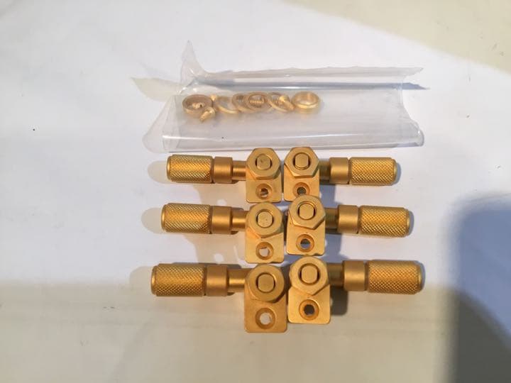 エレキギター用糸巻き(3:3/チューニングロック式)