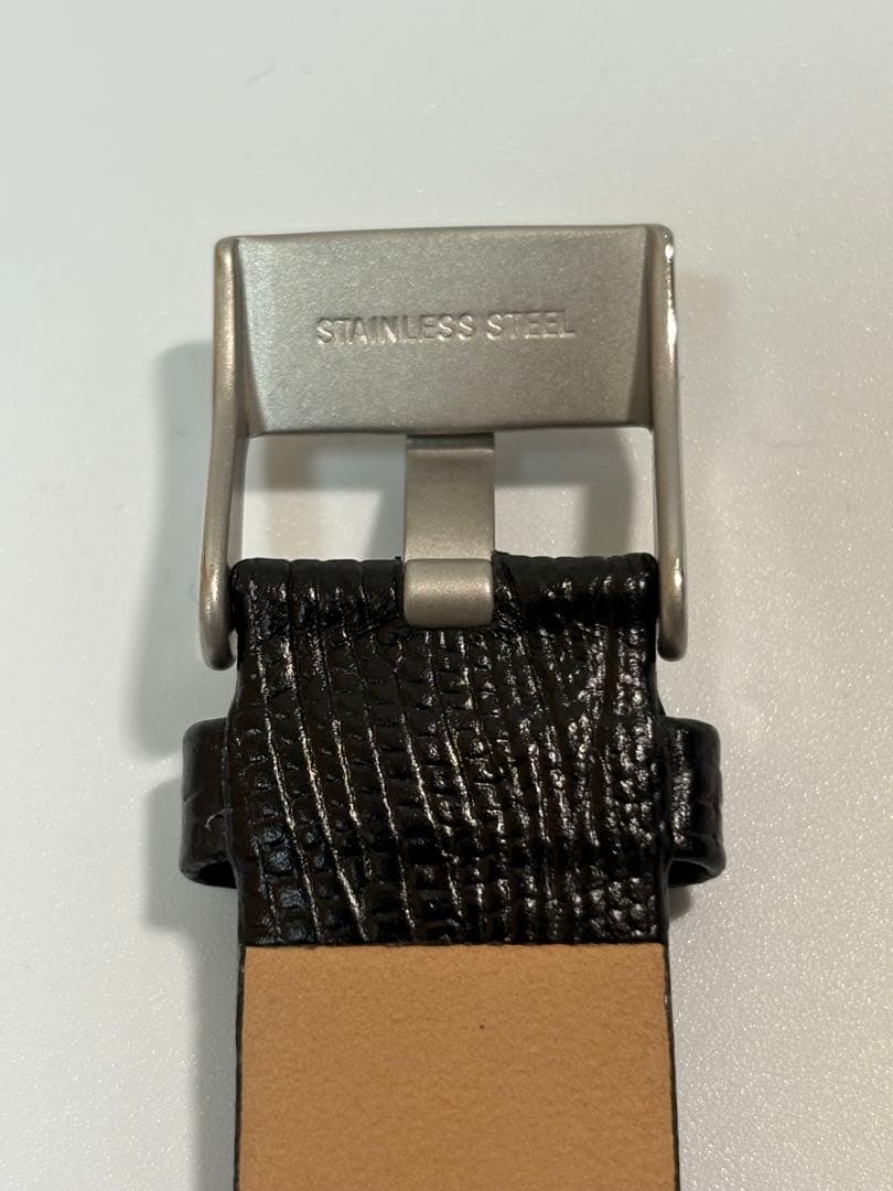 【美品】DIESEL ディーゼル D.V.A DZ-2153 革ベルトブラック