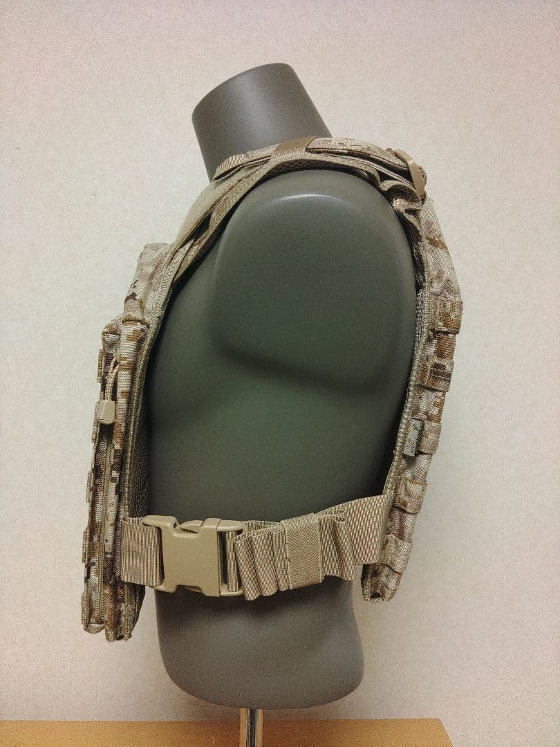 Frigate Bird アメリカ海兵隊 ピクセルデザートカモ プレートキャリア