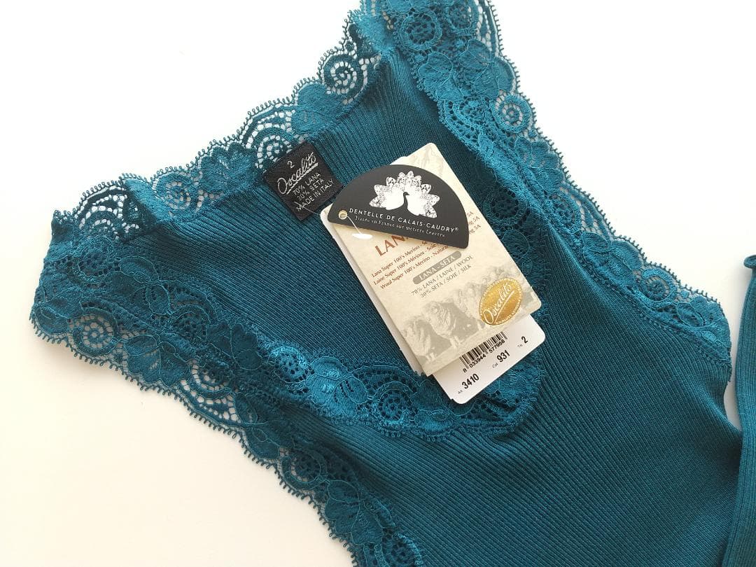 《Oscalito》タンクトップ　ウール・シルク　サイズ4 (サイズ2有）