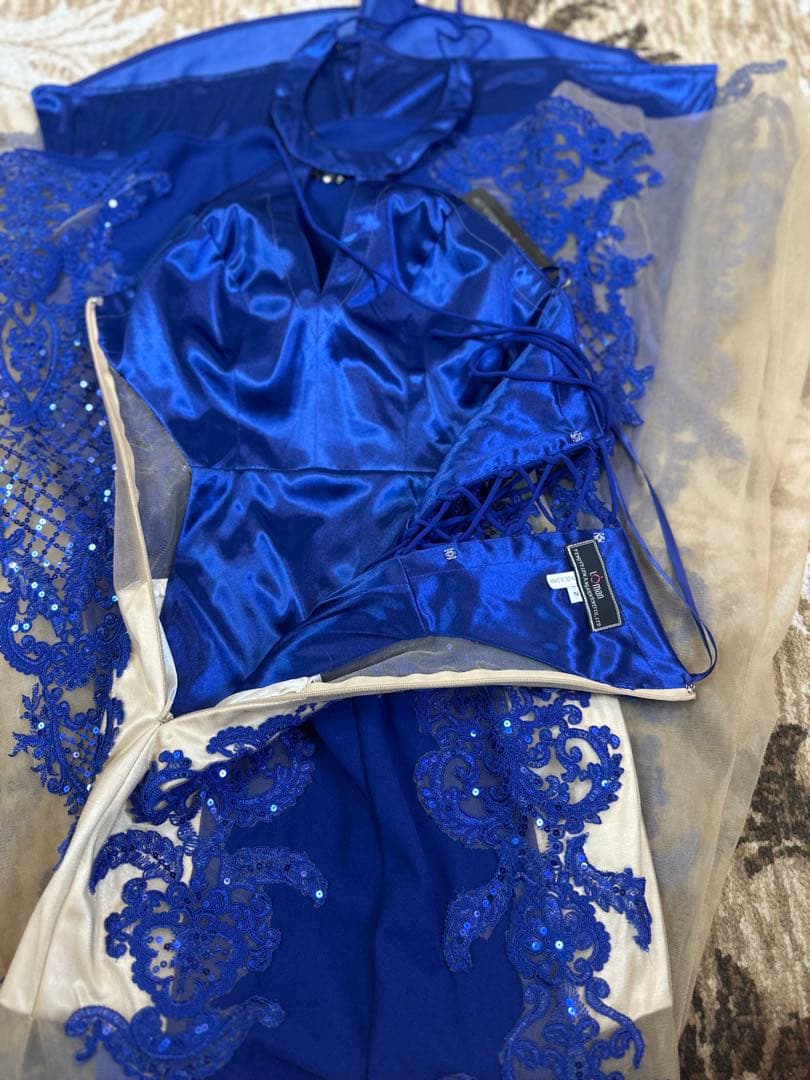 ブルー ビーズ装飾 マーメイドドレス