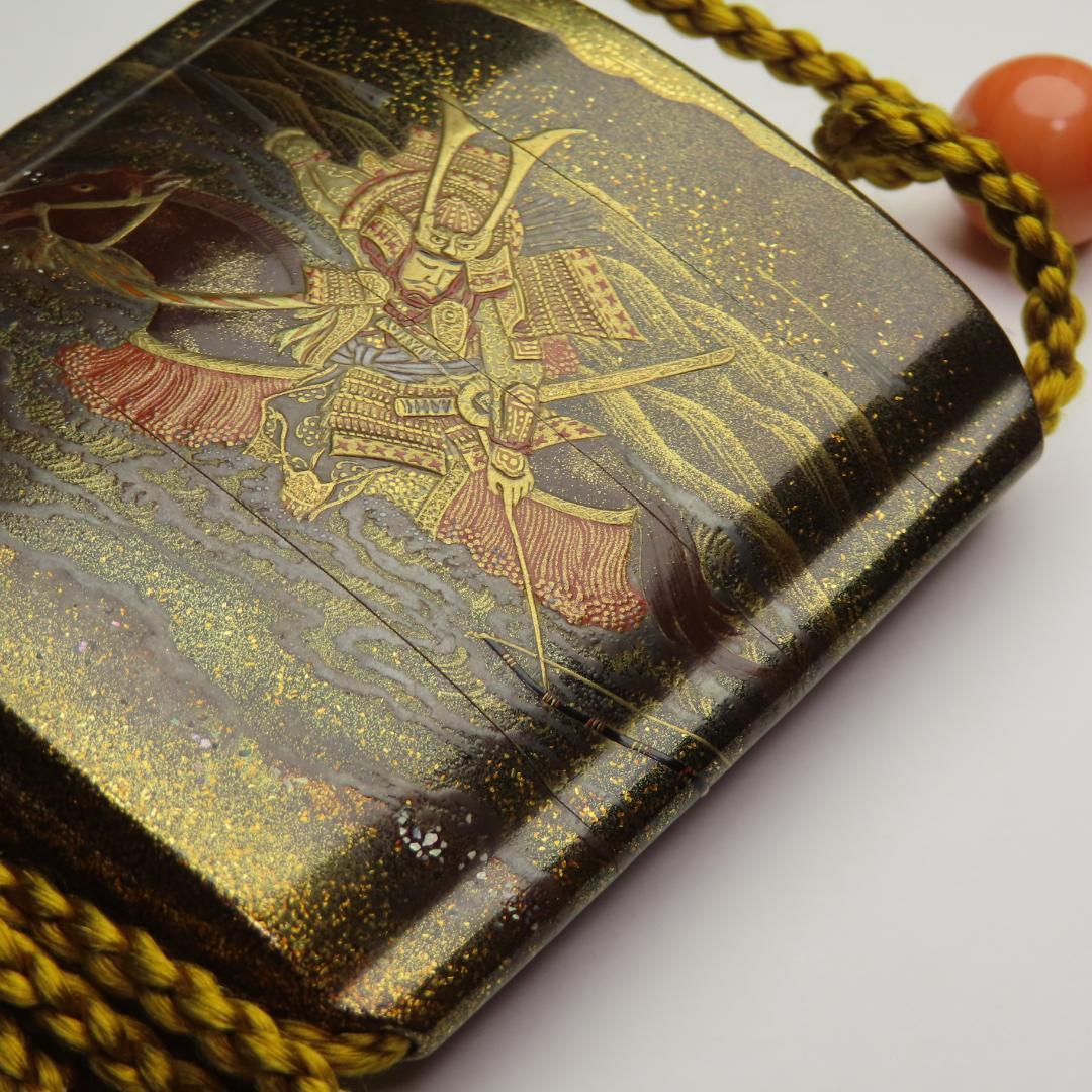 宇治川先陣争い蒔絵印籠　今泉成之作　東京美術館所蔵品同手あり・根付