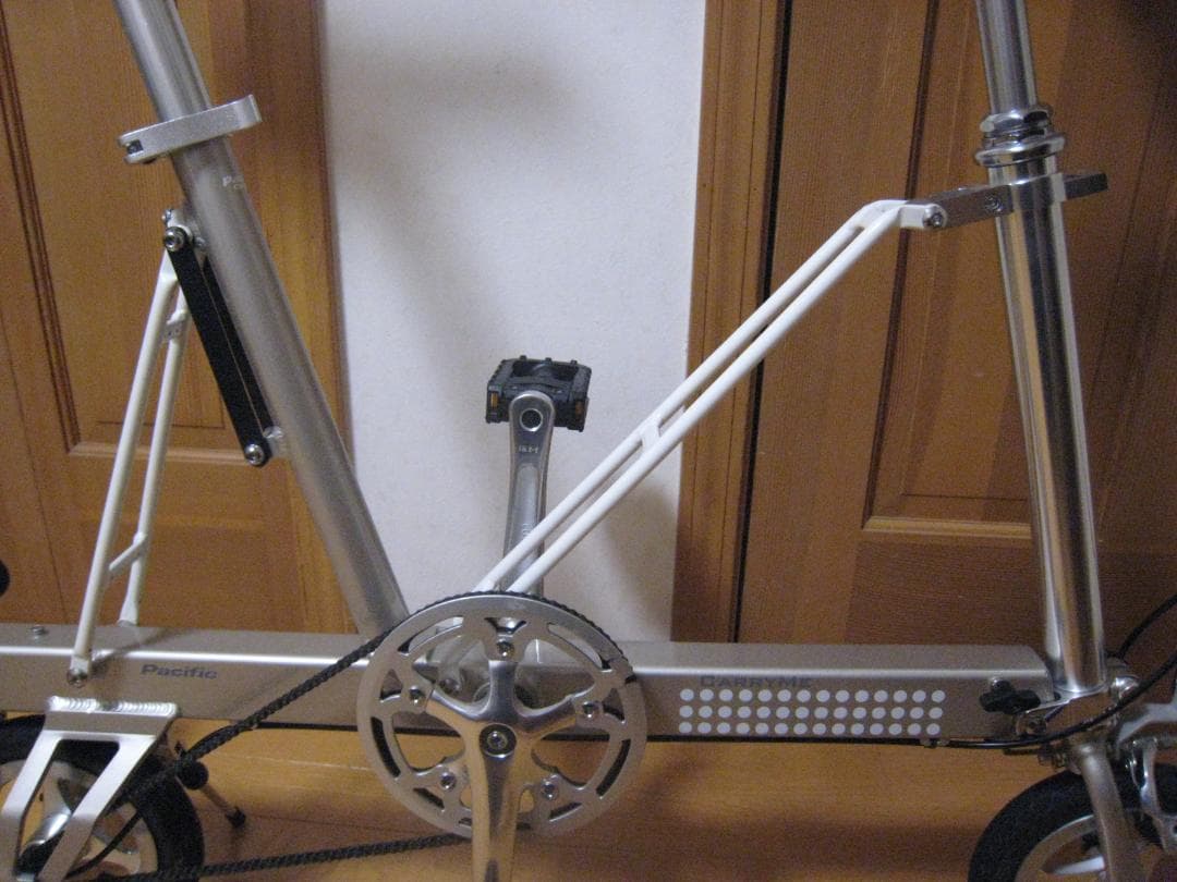 【程度良】キャリーミー(Carry me) ８インチ折りたたみ自転車 シルバー