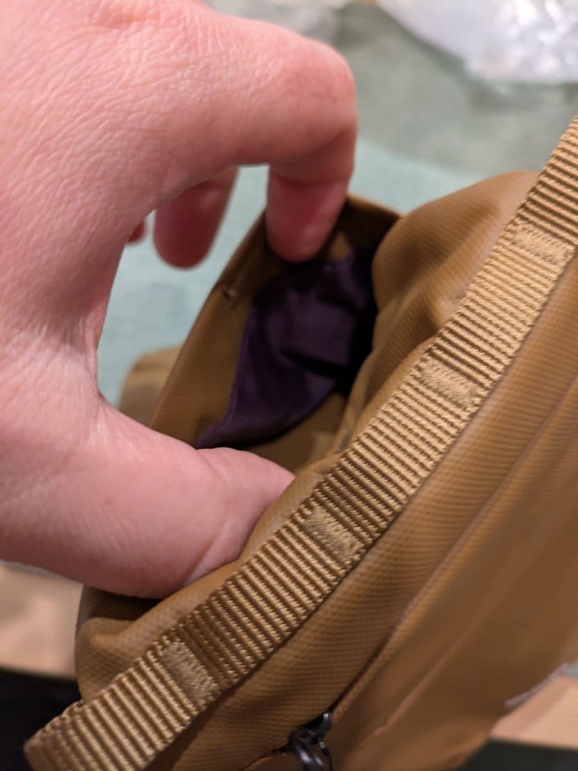 topologie フラットサコッシュ　フォンサコッシュ　ストラップ　セット