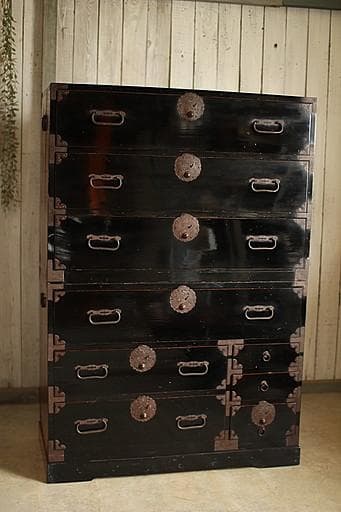綺麗な丸金具庄内箪笥 抽斗6杯 タンス 収納 古家具 古民家 時代