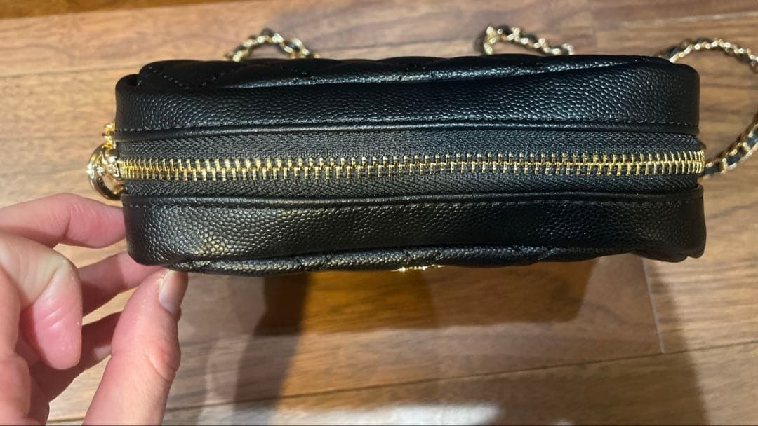 CHANEL ノベルティ　キルティングチェーンバッグ