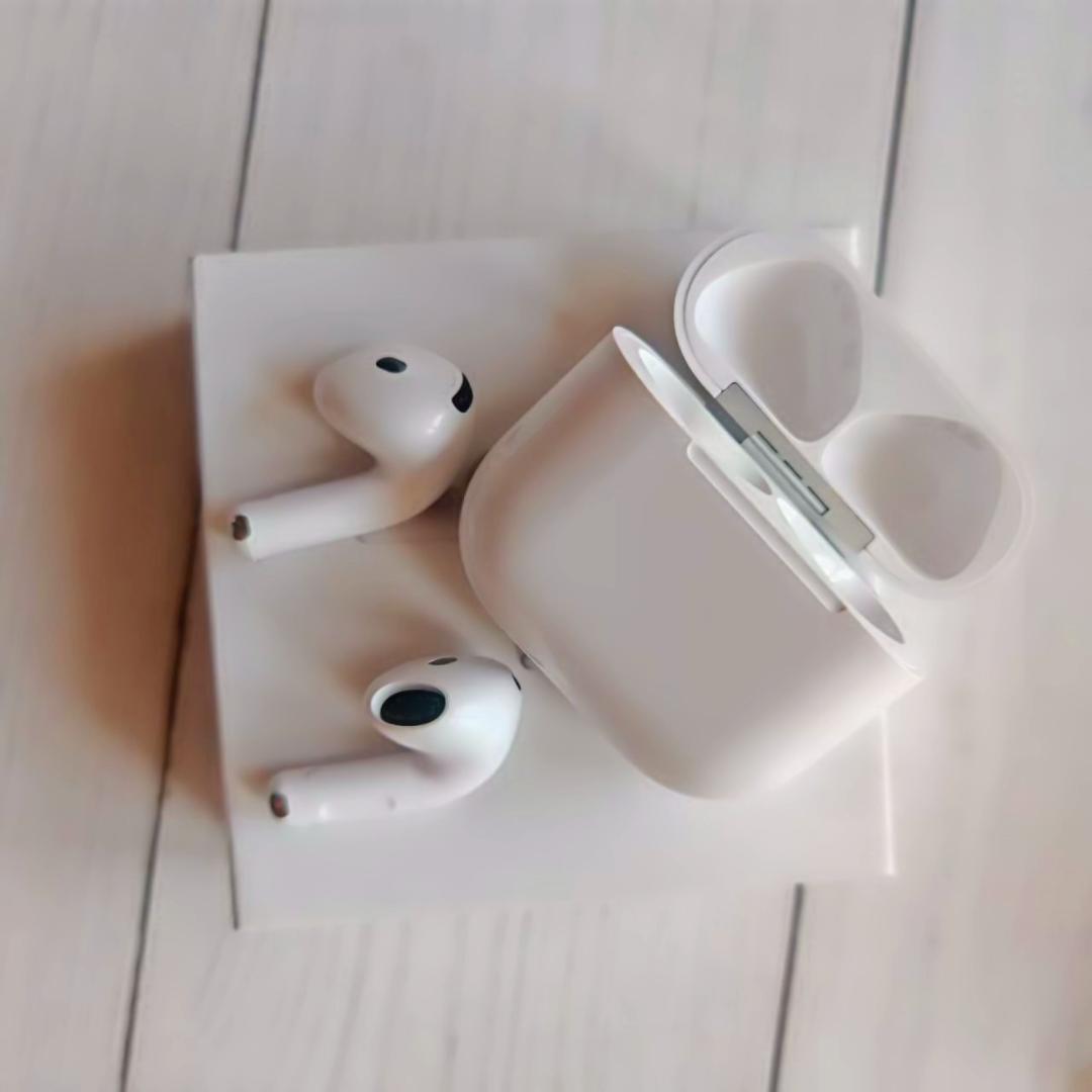 Airpods 第四世代 アクティブノイズキャンセリング付き 本体 開放型で
