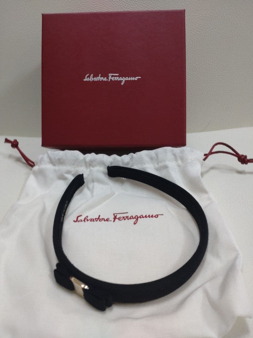 Salvatore Ferragamo ブラックヘアバンド
