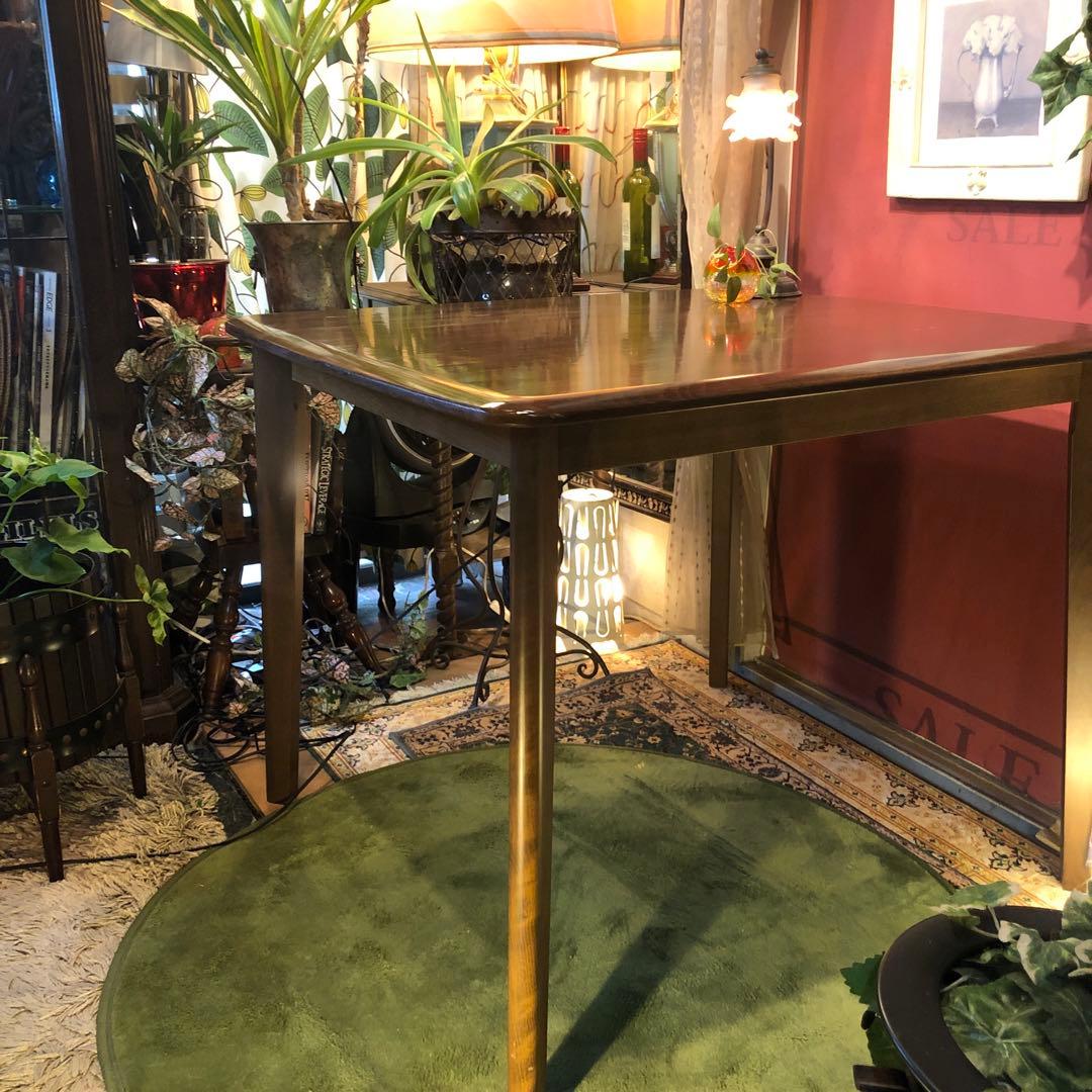 美品　ダークアルダー　ソリッド　テーパードレッグ　ダイニングテーブル