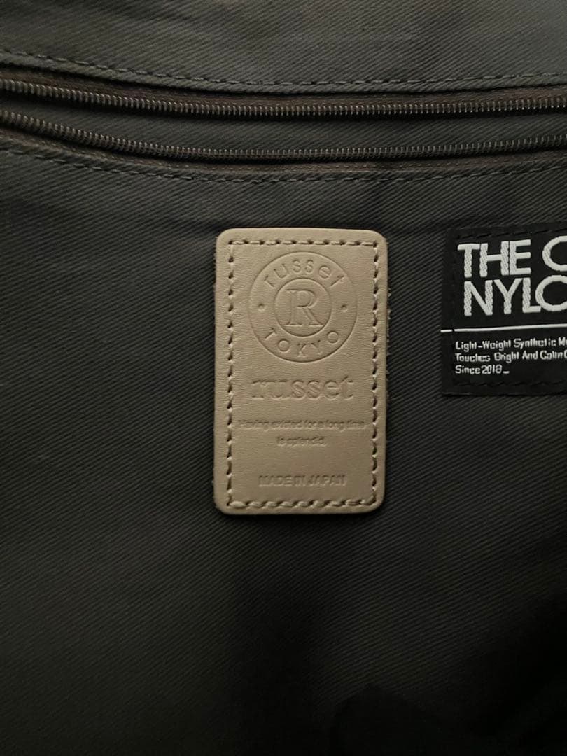 russet ブラック ショルダーバッグ