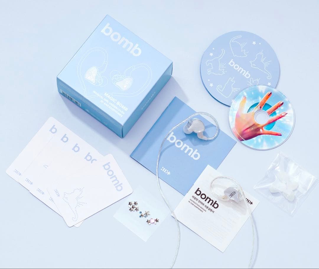 Merch Ver.) ILLIT [BOMB] アルバム イヤモニイヤホン