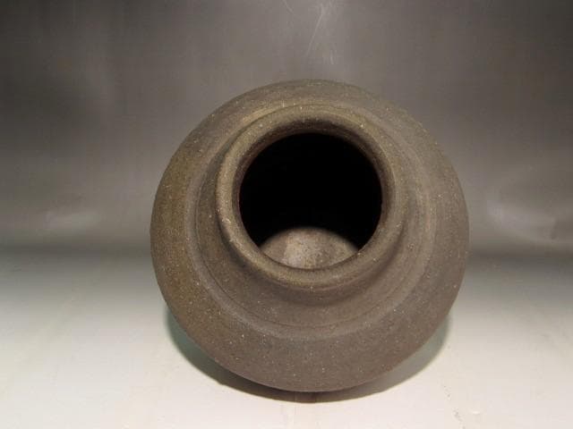 中村六郎 備前壺 味わい深い作品 s424 中村六郎 備前壺 味わい深い作品