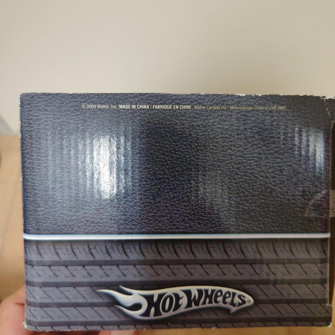 マテル　ホットウィール　1/18スケール　ダークナイト　バットモービル