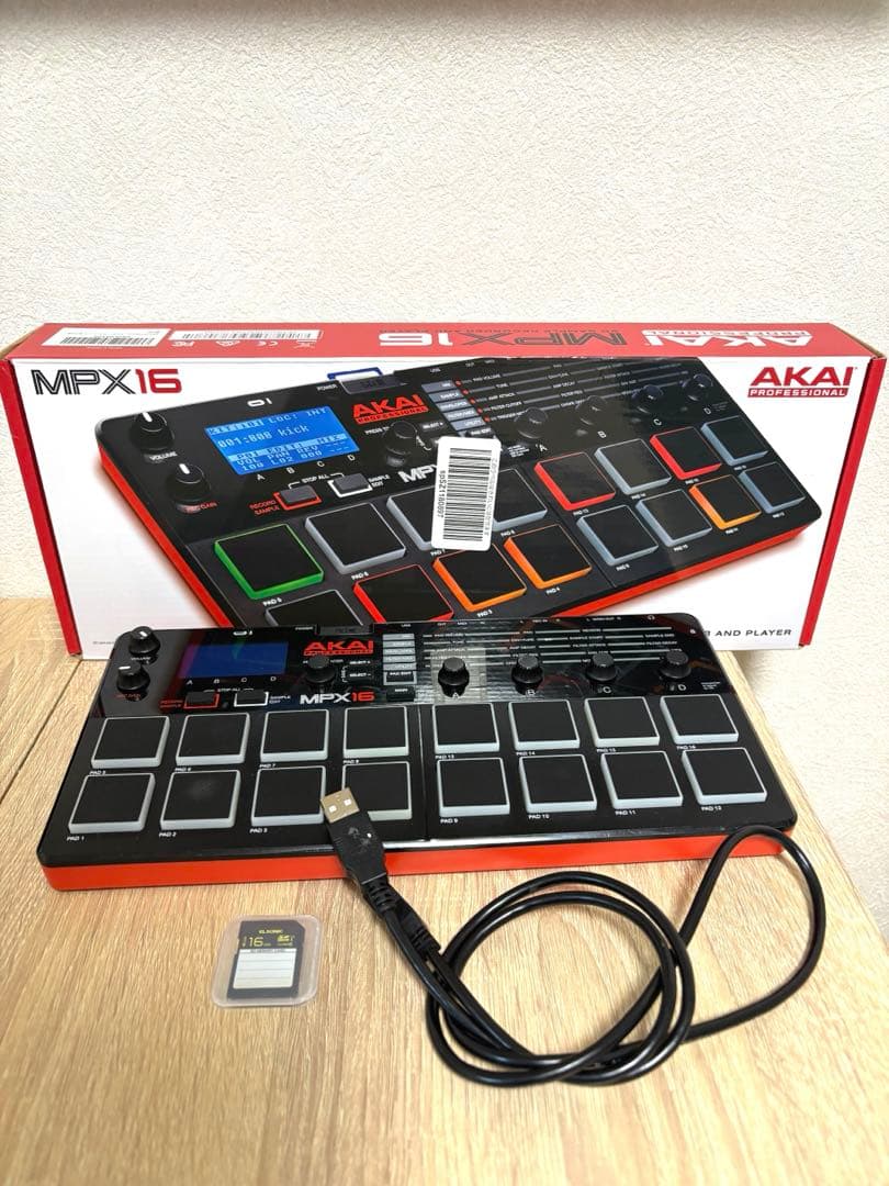 生産終了品】AKAI MPX16