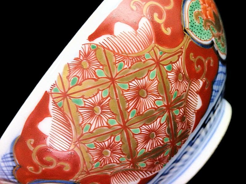 古伊万里　金襴手　七宝紋に菊花四方襷紋の図　大振蓋茶碗　A531AS-CJb