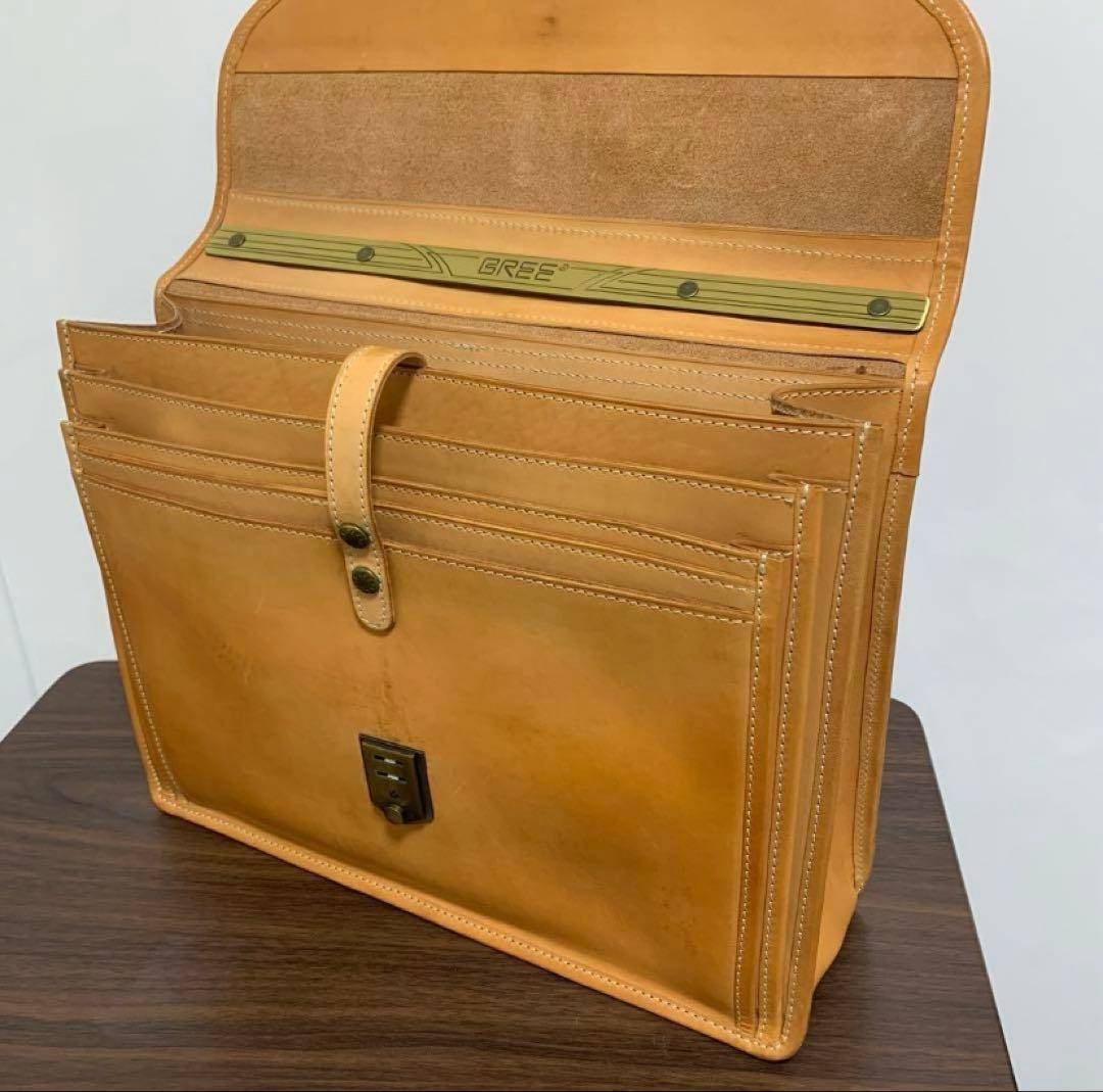 週末値引　BREE ビジネスバック　ヌメ革　USED