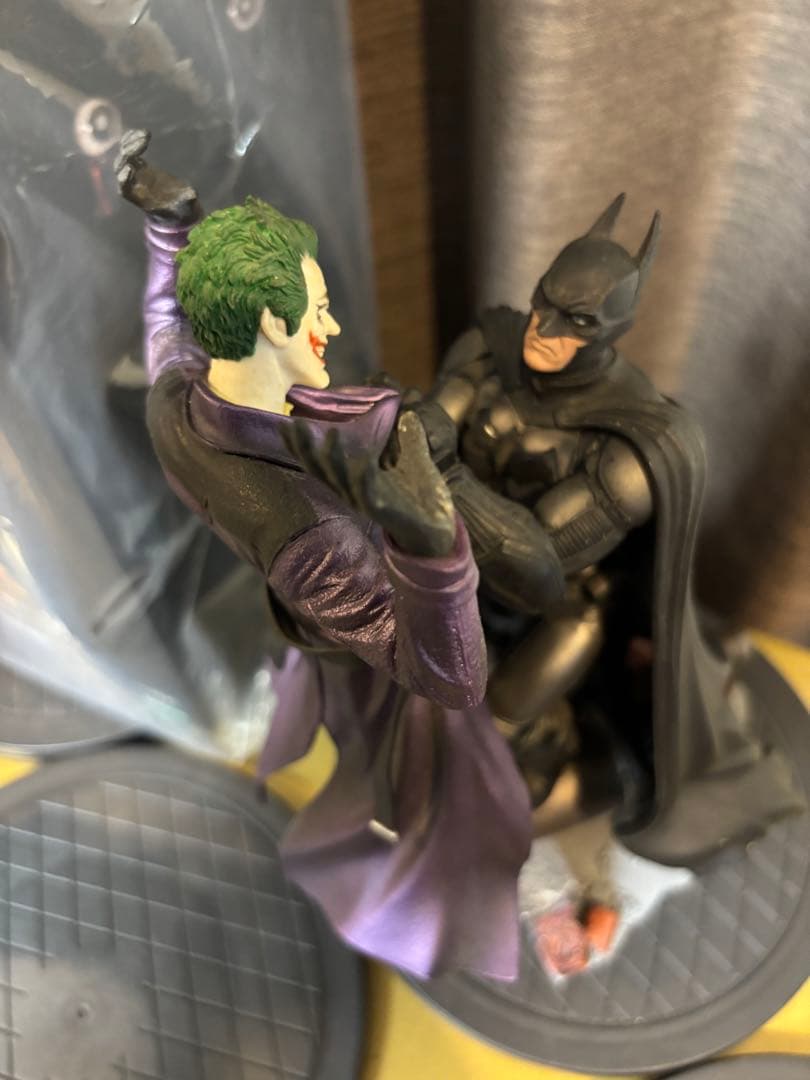 ジョーカー フィギュア バットマン: ザ・キリング・ジョーク 他 3品セット