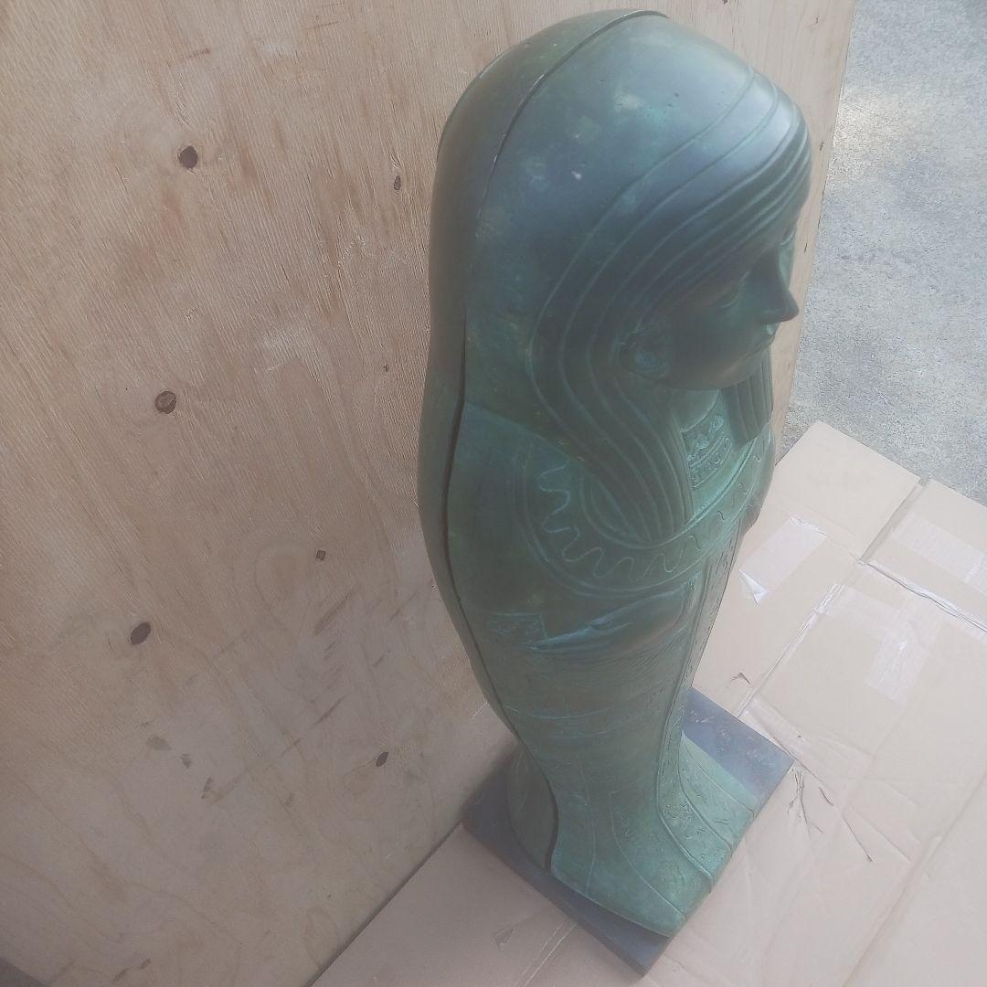 エジプト棺入りのクレオパトラ像真鍮製オブジェ銅像女性像