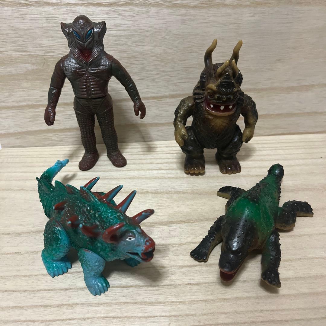 ポピー怪獣足製11体ソフビ