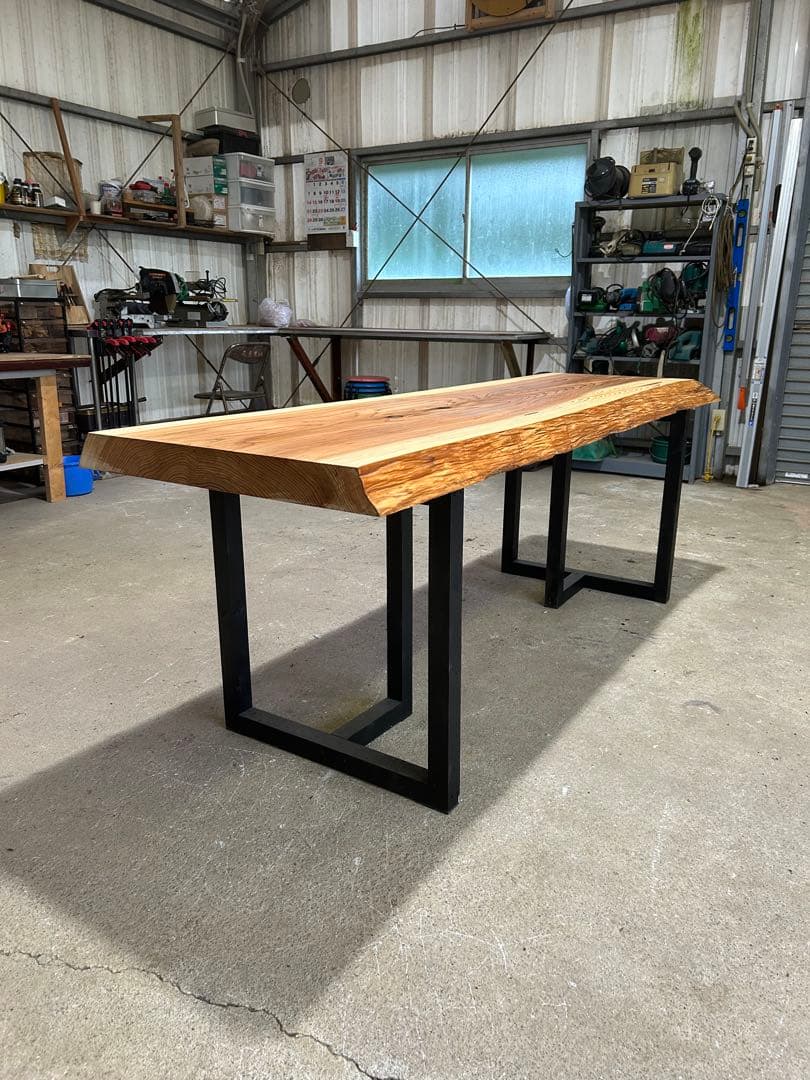 むぅ一枚板ダイニングテーブルテーブル　机　無垢 天板　リビング　一枚板家具