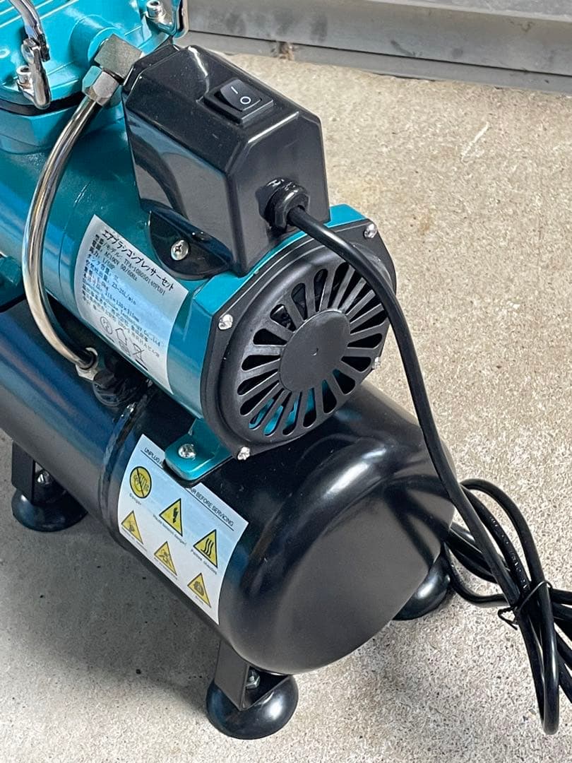 エアブラシコンプレッサーセット/エアコンプレッサー/泰成商事/美品