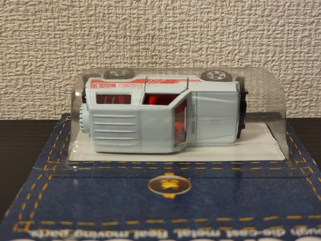 未開封　TOMICA 　トミカ　三菱パジェロ　白色　ブリスターパック