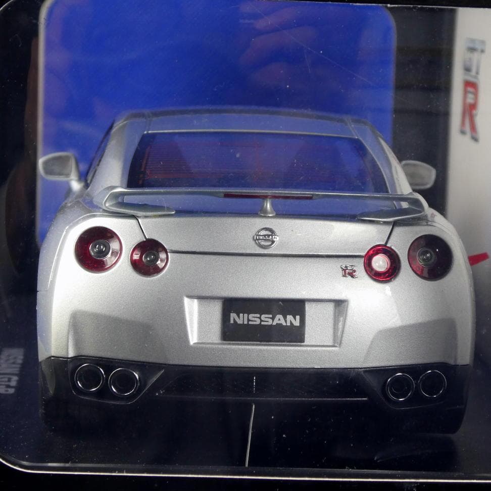 日産★GT-R★オートアート★ミレニアム★リミテッドエディション★２０００個限定