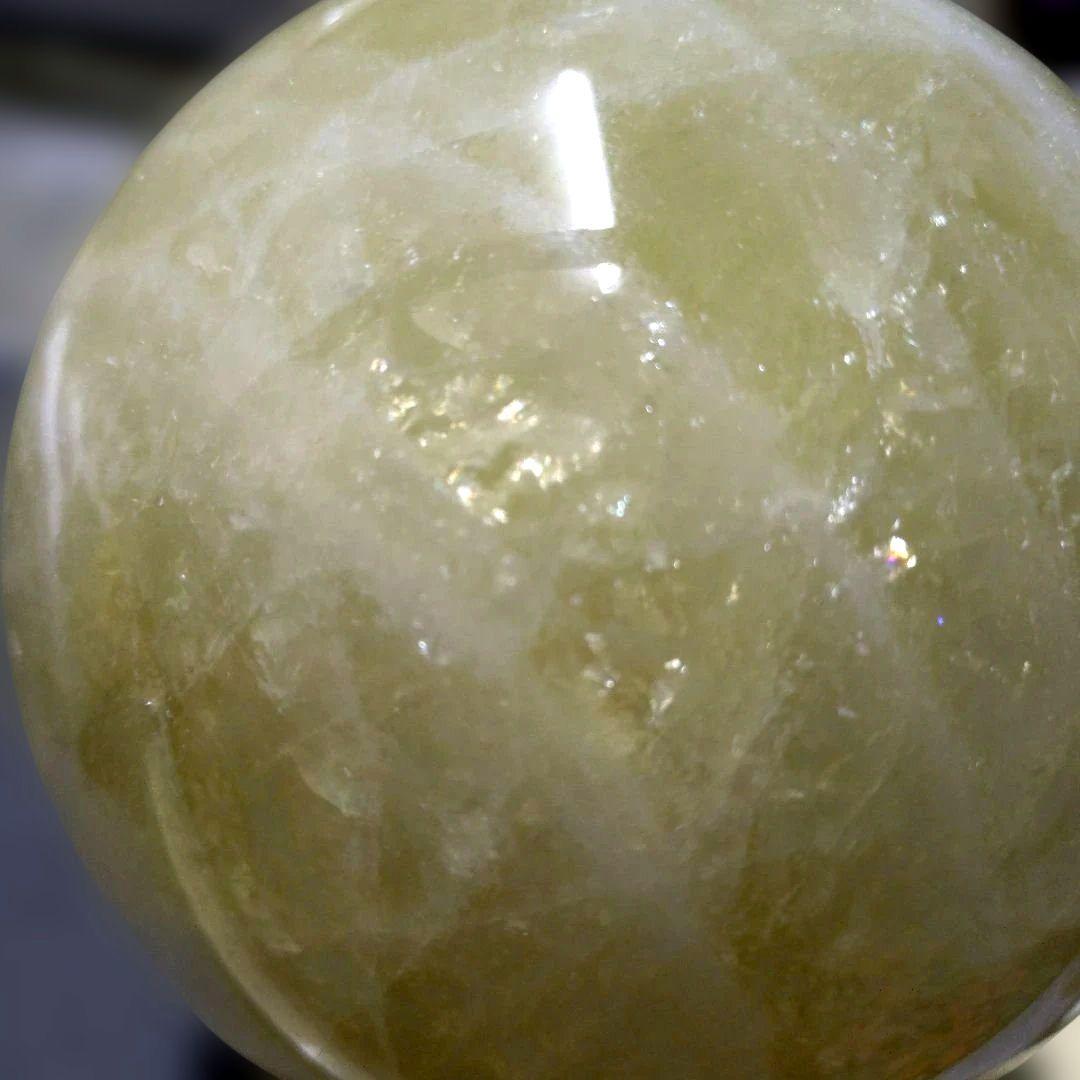 【割引特価】シトリンクォーツ 黄水晶 丸玉 スフィア 2.5Kg 木製台座付き！