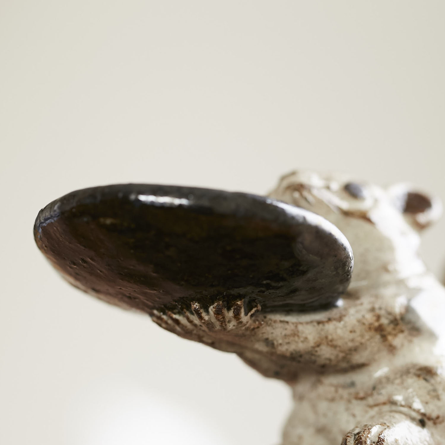 小杉窯⁄「どーぞ」のリス 小杉窯「どーぞ」のリス プレート ミルク